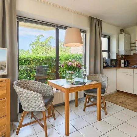 Gorch-fock-str 31 4 Apartment *